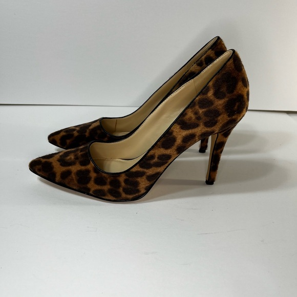 Nine West ACTP2 Spotted Animal Print Faux Fur Pointed Toe Stiletto Pumps Heels - Picture 5 of 8